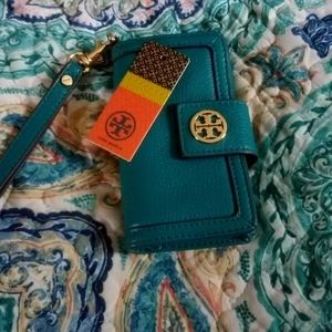 Tory Burch wristlet/Amanda smartphone case